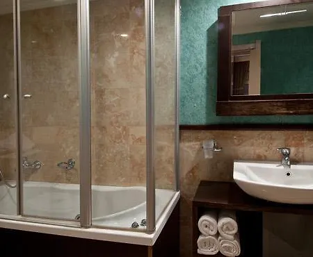 Alkoclar Hotell